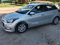 Usado Hyundai i20 84 CV (61 kW) 2016 Gris / plata Berlina