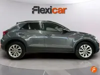 Usado VW T-Roc Life 150 CV (110 kW) 2023 Gris SUV