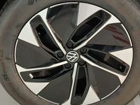 Usado VW ID.4 Pro 127 kW (174 CV) 2025 Azul dusk metalizado SUV