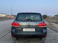 Usado VW Touareg 220 CV (161 kW) 2004 Negro SUV
