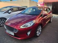 Usado Ford Fiesta Trend 100 CV (73 kW) 2018 Granate Utilitario
