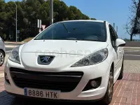 Usado Peugeot 207 68 CV (50 kW) 2013 Blanco Berlina