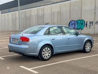 Usado Audi A4 130 CV (95 kW) 2006 Azul Berlina