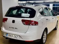 Usado Seat Altea XL 90 CV (66 kW) 2010 Blanco Monovolumen