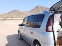 Usado Renault Espace Dynamique 150 CV (110 kW) 2006 Gris / plata Monovolumen