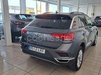 Usado VW T-Roc Advance 150 CV (110 kW) 2021 Gris / plata SUV