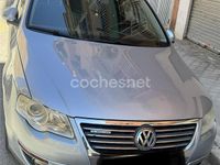 Usado VW Passat 105 CV (77 kW) 2008 Gris / plata Berlina