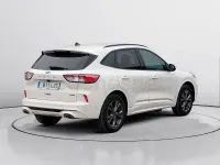 Usado Ford Kuga ST-Line 225 CV (165 kW) 2022 Blanco SUV
