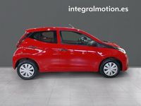 Usado Toyota Aygo X-play 72 CV (52 kW) 2022 Rojo Utilitario