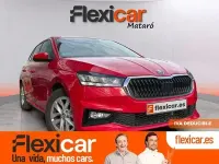 Usado Skoda Fabia 95 CV (69 kW) 2024 Rojo Berlina