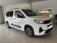 Usado Opel Combo 130 CV (95 kW) 2025 Blanco Monovolumen