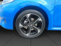 Usado Toyota Yaris Hybrid Style 75 CV (55 kW) 2024 Azul Berlina