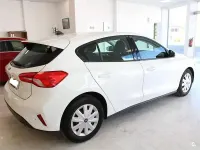Usado Ford Focus Trend 95 CV (69 kW) 2020 Blanco Berlina