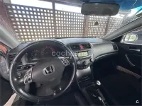 Usado Honda Accord Sport 140 CV (102 kW) 2004 Gris / plata Berlina
