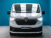Usado Renault Trafic 150 CV (110 kW) 2023 Blanco Monovolumen