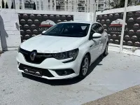 Usado Renault Mégane Business 115 CV (84 kW) 2020 Blanco Berlina