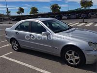 Usado Mercedes C270 Classic 170 CV (125 kW) 2002 Gris / plata Berlina