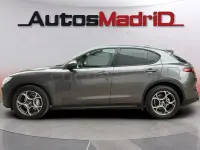 Usado Alfa Romeo Stelvio Sprint 160 CV (117 kW) 2022 Gris / plata SUV