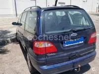 Usado Ford Galaxy Trend 130 CV (95 kW) 2006 Azul Monovolumen