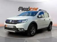 Usado Dacia Sandero Comfort 90 CV (66 kW) 2019 Blanco Berlina