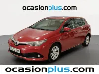 Usado Toyota Auris Active 116 CV (85 kW) 2015 Rojo Utilitario