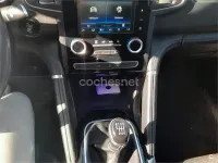 Usado Renault Koleos Zen 130 CV (95 kW) 2017 Blanco SUV