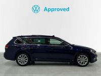 Usado VW Passat Advance 120 CV (88 kW) 2018 Azul Familiar