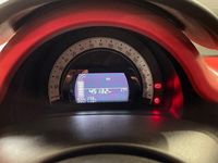 Usado Renault Twingo Techno 59 kW (81 CV) 2023 Rojo Utilitario