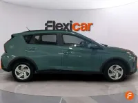 Usado Hyundai Bayon 84 CV (61 kW) 2022 Verde SUV