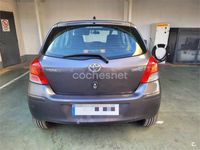 Usado Toyota Yaris 69 CV (50 kW) 2010 Gris / plata Berlina