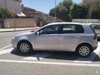 Usado VW Golf V Highline 140 CV (102 kW) 2007 Gris / plata Berlina
