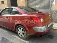 Usado Renault Mégane Cabriolet Authentique 115 CV (84 kW) 2004 Rojo Descapotable