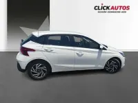 Usado Hyundai i20 79 CV (58 kW) 2025 Blanco Utilitario