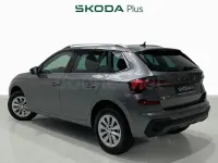 Usado Skoda Kamiq Selection 115 CV (84 kW) 2025 Gris SUV