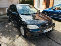 Usado Opel Astra Comfort 100 CV (73 kW) 2001 Negro Berlina