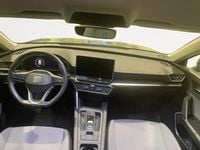 Usado Seat Leon Style 116 CV (85 kW) 2025 Gris/plata