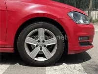 Usado VW Golf VII Advance 105 CV (77 kW) 2014 Rojo Familiar