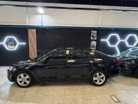 Usado VW Jetta Advance 105 CV (77 kW) 2011 Negro Berlina