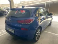 Usado Hyundai i30 95 CV (69 kW) 2018 Azul Utilitario