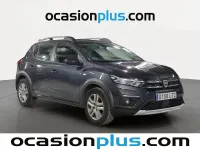 Usado Dacia Sandero Comfort 91 CV (66 kW) 2021 Gris Utilitario