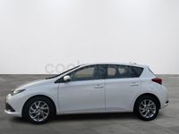 Usado Toyota Auris 116 CV (85 kW) 2016 Blanco Berlina