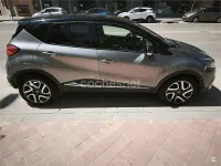Usado Renault Captur Zen 120 CV (88 kW) 2017 Gris / plata SUV