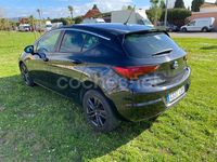 Usado Opel Astra Dynamic 110 CV (80 kW) 2019 Negro Berlina