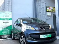 Usado Peugeot 107 68 CV (50 kW) 2008 Gris / plata Utilitario