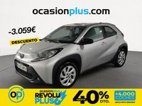Usado Toyota Aygo X Play 72 CV (52 kW) 2024 Gris / plata SUV