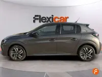 Usado Peugeot 208 Allure 101 CV (74 kW) 2023 Gris Utilitario