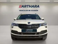 Usado Skoda Karoq Ambition 150 CV (110 kW) 2019 Blanco SUV