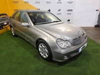 Usado Mercedes C180 Elegance 143 CV (105 kW) 2004 Beige Berlina