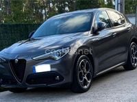 Usado Alfa Romeo Stelvio Executive 210 CV (154 kW) 2019 Gris / plata SUV