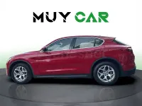 Usado Alfa Romeo Stelvio Executive 190 CV (139 kW) 2019 Rojo SUV